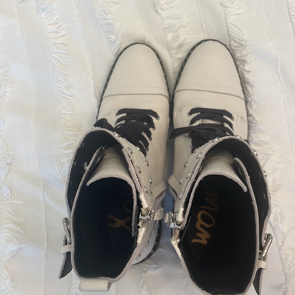 Sam Edelman white boots - Picture 2 of 5